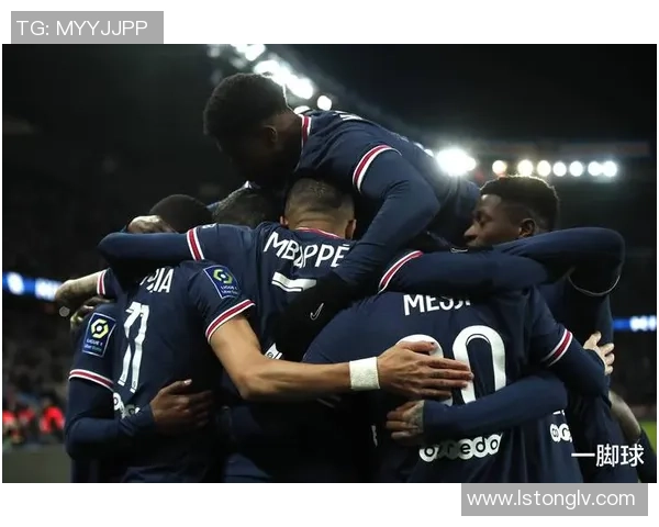 意甲激战巴黎圣日耳曼狂胜巴萨补时进球引发争议与全场沸腾