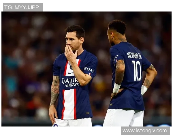 足总杯激战巴萨与巴黎圣日耳曼互交白卷补时进球引发全场狂欢